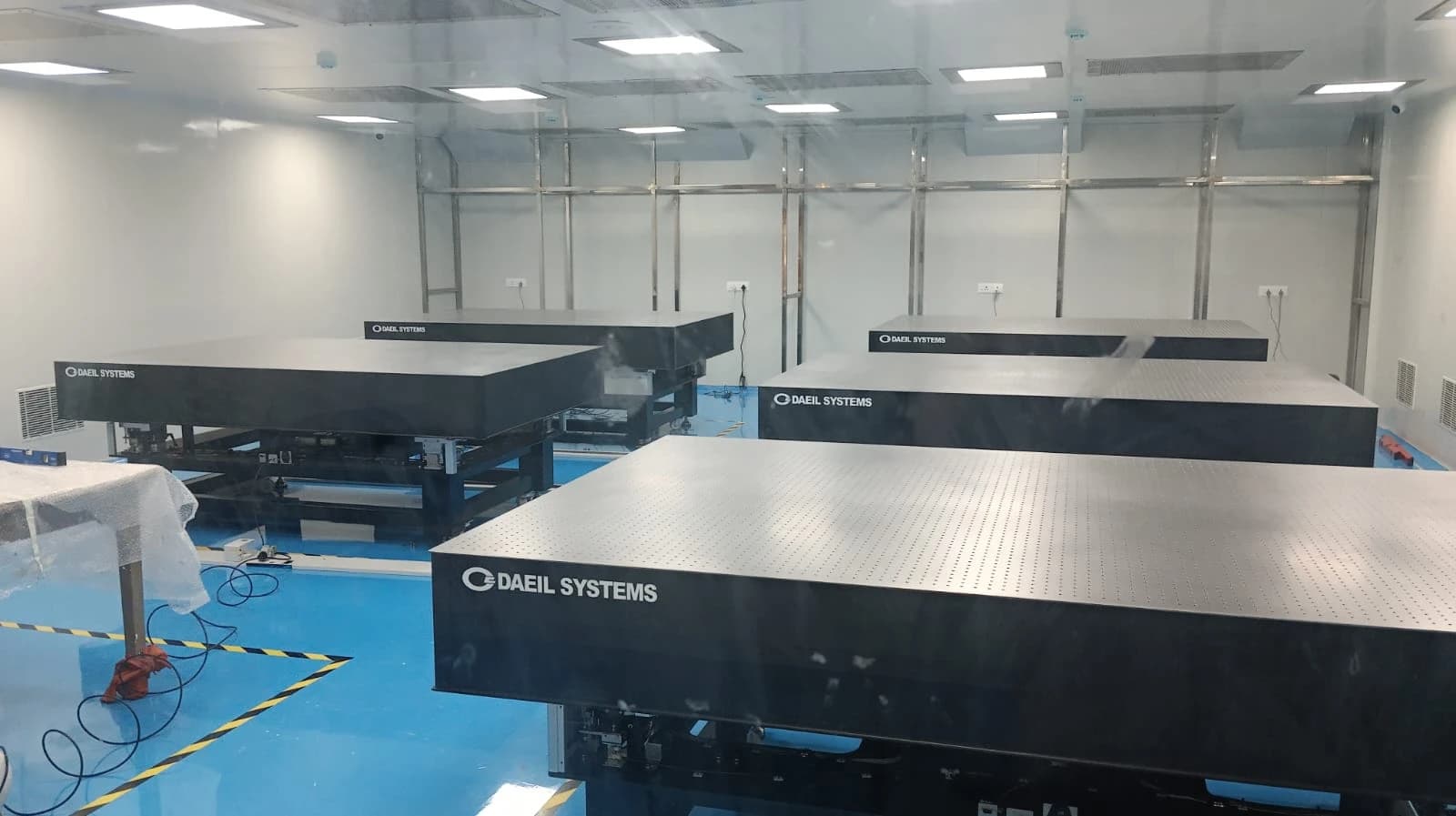 DIAT Pune India DVIA-MO1000 Five-Unit Bench (211126R3-1–5) Installation Report