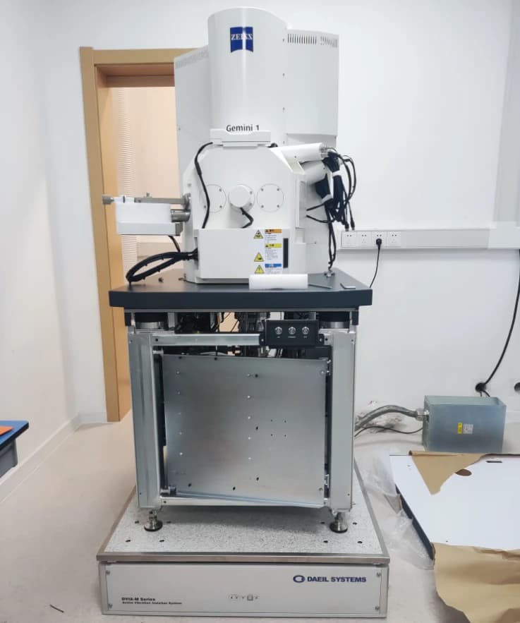 ZEISS FE-SEM GeminiSEM 300 DVIA-M1000 (240415R3-4) Installation Report