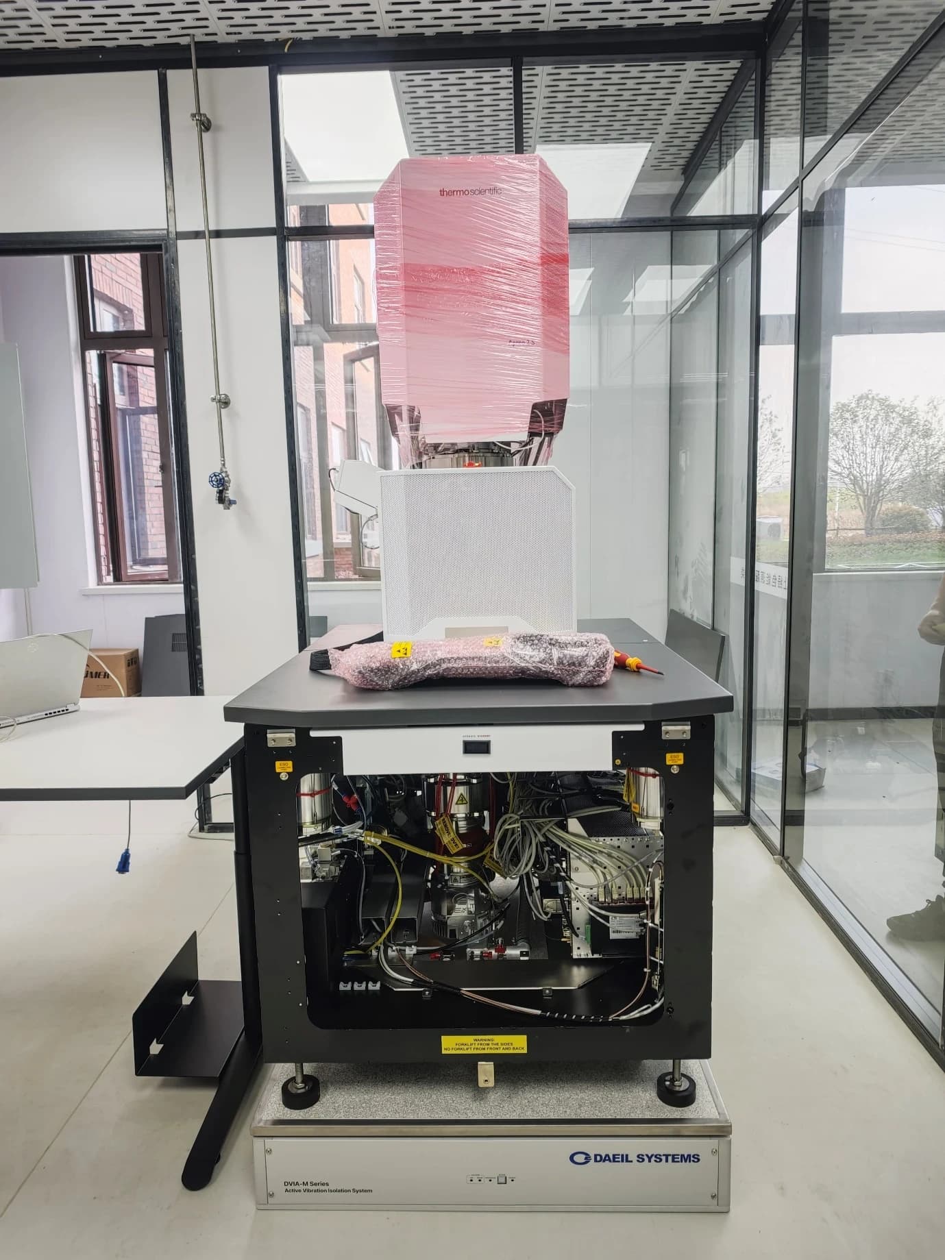 Thermo Fisher Scientific FIB-SEM Apreo 2S DVIA-M1000 (241226R2) Installation Report